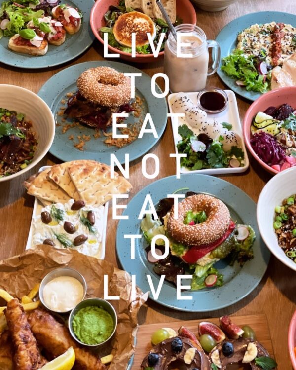 Kuchař/kuchařka, Servis/barista (až 40.000,-)