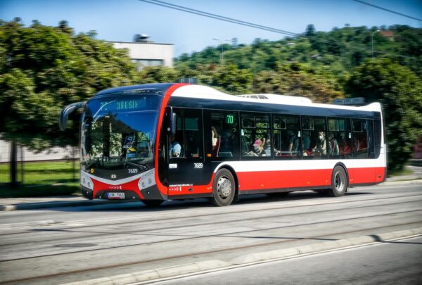 Řidič/ka autobusu s náborovým příspěvkem 150 000 Kč