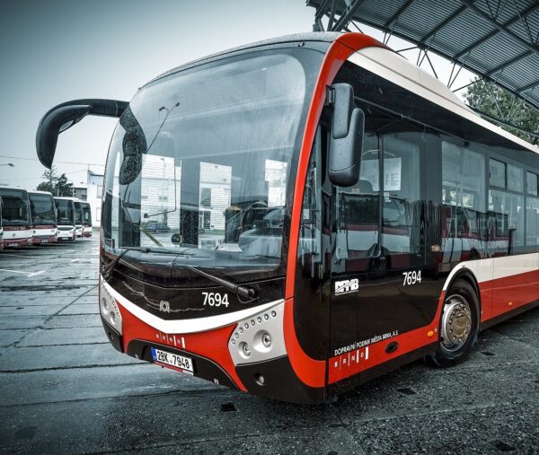 Řidič/ka autobusu náborovým příspěvkem 100 000 Kč
