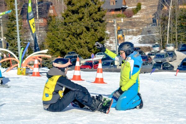 Instruktor lyžování / snowboardingu (od 250 Kč/hod, zkušení instruktoři až 380 Kč/hod.)