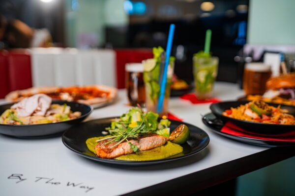 Kuchař v italské restauraci By The Way (45 000-50 000 Kč)