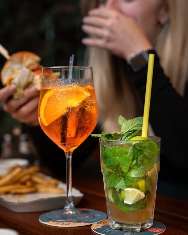 Číšník / servírka (2 500 Kč / směna)