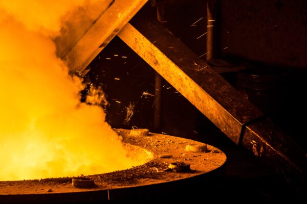 Slévárenský dělník – tavič, předák tavírny ( 33 000 – 40 000 Kč)